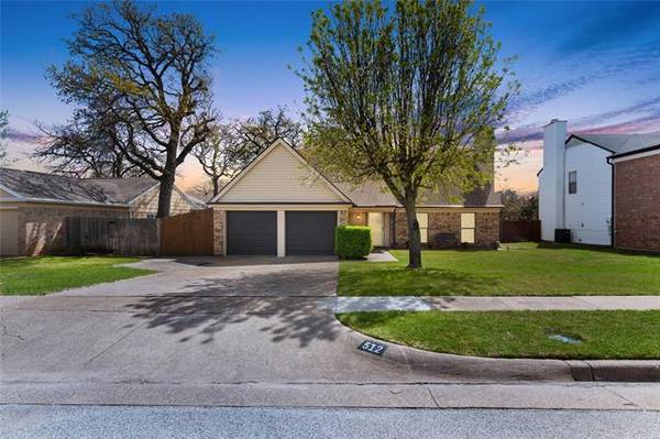 512 Mack Drive, Euless, TX 76039