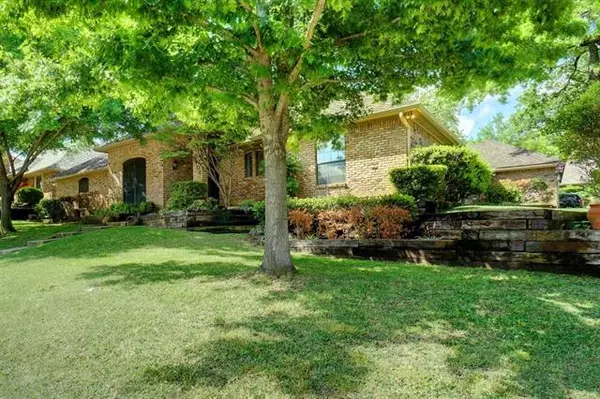 Arlington, TX 76006,2704 Shadow Drive W