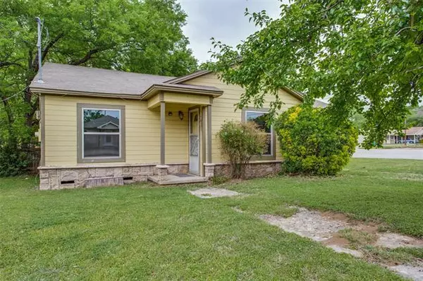 215 N Ruddell Street, Denton, TX 76205