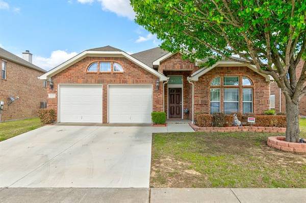 8217 San Jose Street, Arlington, TX 76002