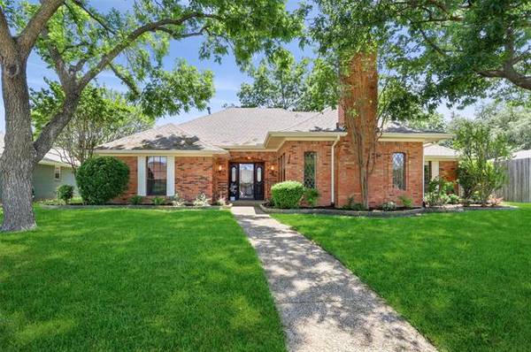 2008 Cross Bend Road, Plano, TX 75023