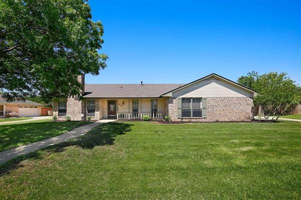 524 Doubletree Drive, Highland Village, TX 75077