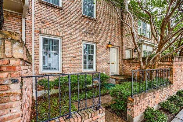 6714 Hursey Street #7, University Park, TX 75205