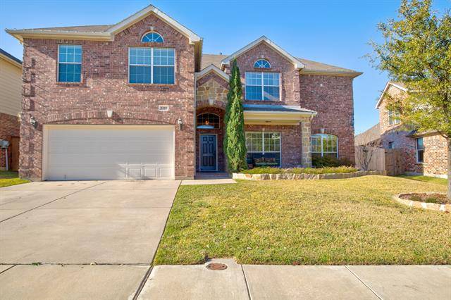 5225 Sunwood Circle, Fort Worth, TX 76123