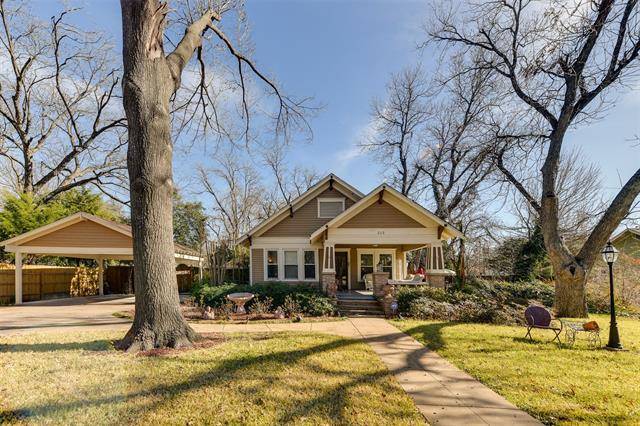 212 N Grand Avenue, Waxahachie, TX 75165