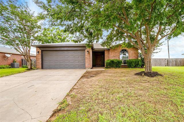 1527 Berry Drive, Cleburne, TX 76033