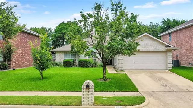 808 Oak Hollow Lane, Rockwall, TX 75087