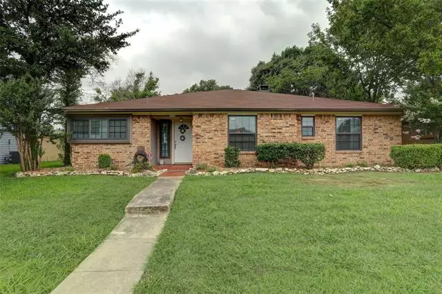 3829 Furneaux Lane, Carrollton, TX 75007