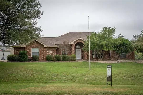 3651 Emo Street, Midlothian, TX 76065