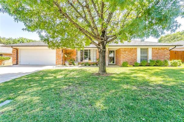 4314 Steeplechase Trail, Arlington, TX 76016