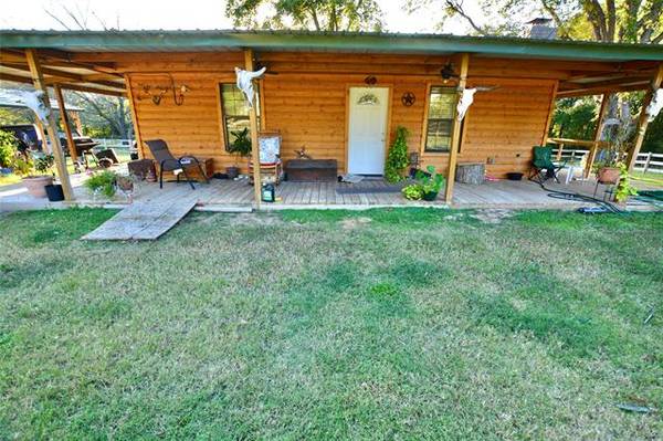 95 N County Road 1307, Bogata, TX 75417