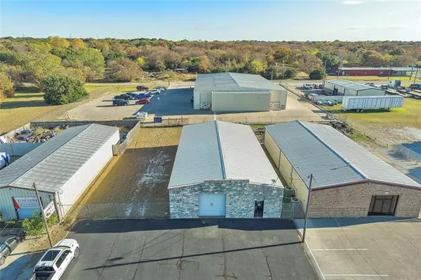 3509 Plaza East Court, Granbury, TX 76049