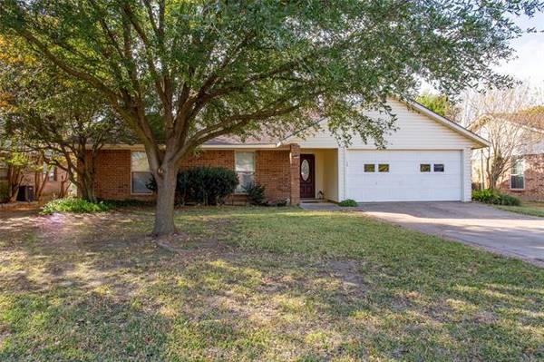 1822 Dundee Drive, Corinth, TX 76210