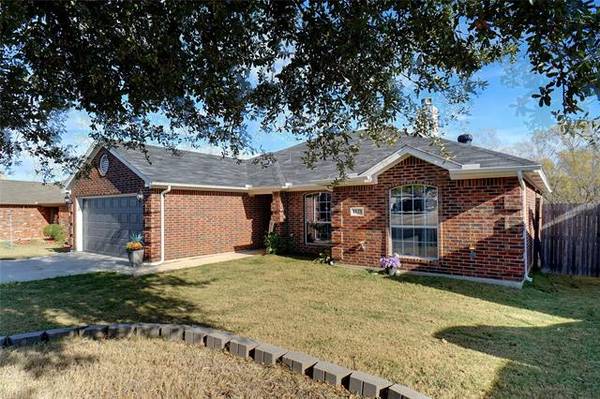 1121 N Rhea Drive, White Settlement, TX 76108