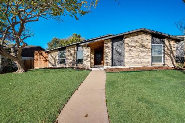 4725 Nash Drive, The Colony, TX 75056