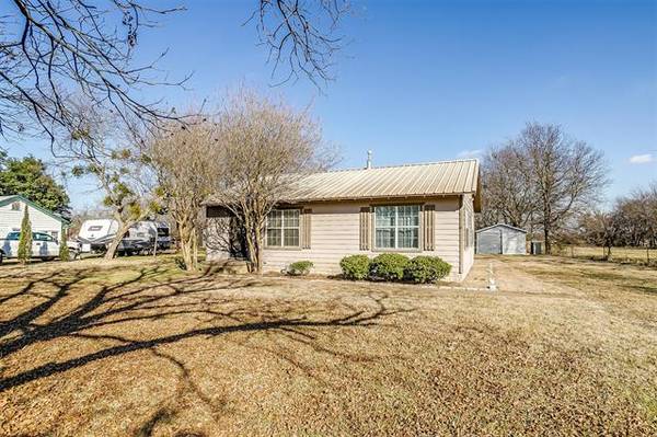 616 Barron Street, Covington, TX 76636