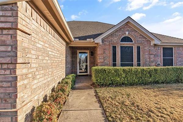 1603 N Park Drive, Bowie, TX 76230