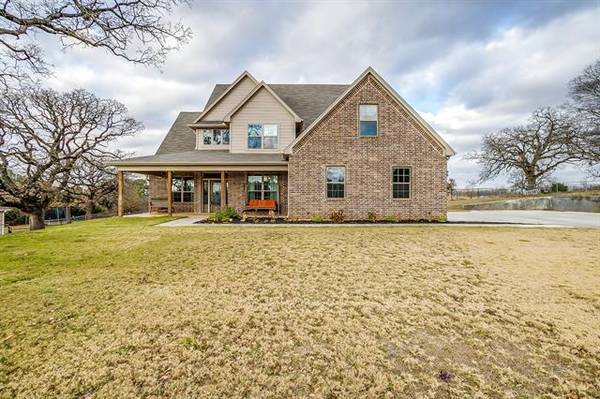 1705 Summit Drive, Joshua, TX 76058