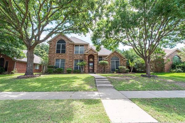 1907 Hidden Trail Drive, Lewisville, TX 75067