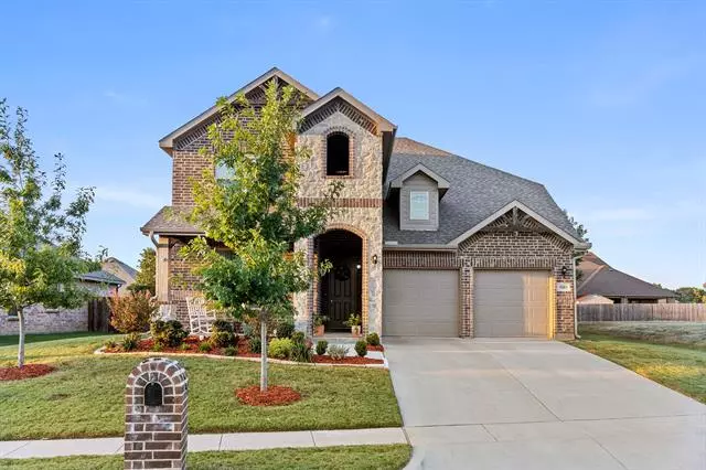 5103 Melia Drive, Arlington, TX 76001