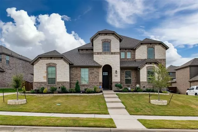 145 St Elias Drive, Burleson, TX 76028