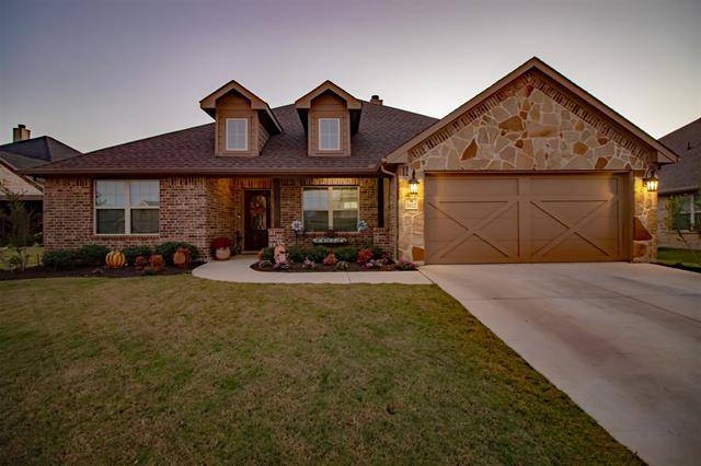 1012 Morningside Drive, Burleson, TX 76028