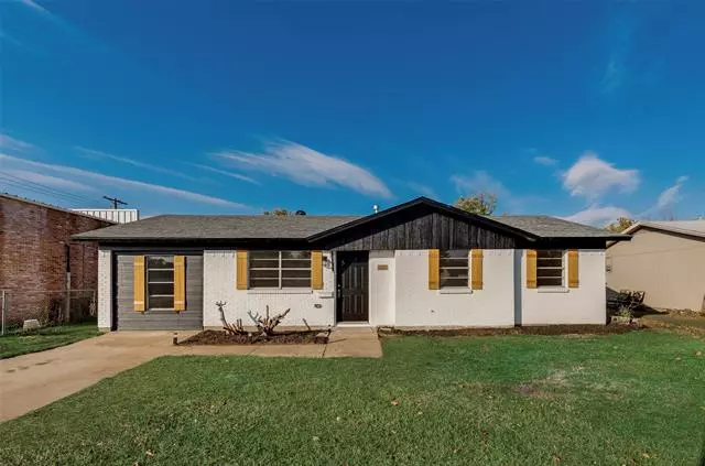 1605 Tyson Street, Blue Mound, TX 76131