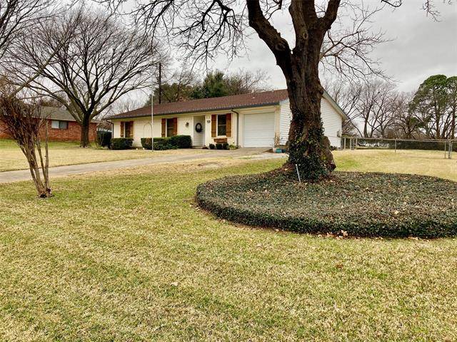 925 Highland Village Road, Highland Village, TX 75077