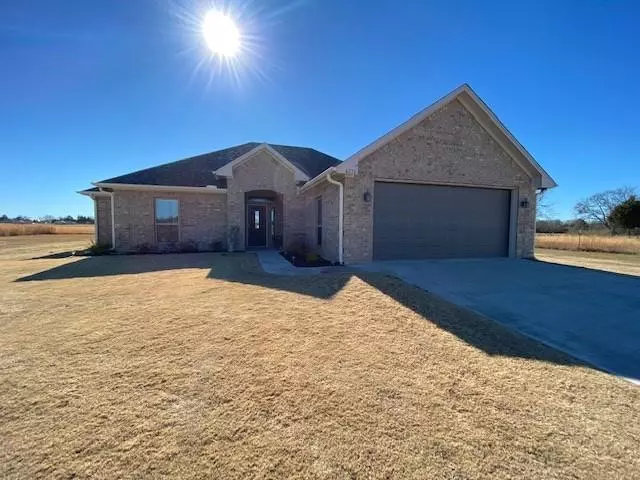 6270 Old Clarksville Road, Reno, TX 75462