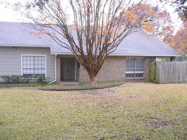 Carrollton, TX 75006,2704 Glenwood Court