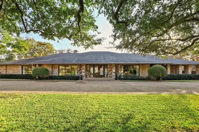 Dallas, TX 75229,5212 Springmeadow Drive