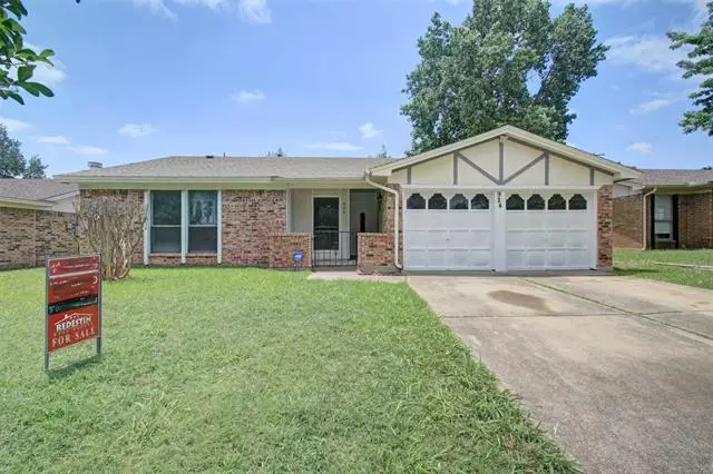 Arlington, TX 76017,924 W Embercrest Drive