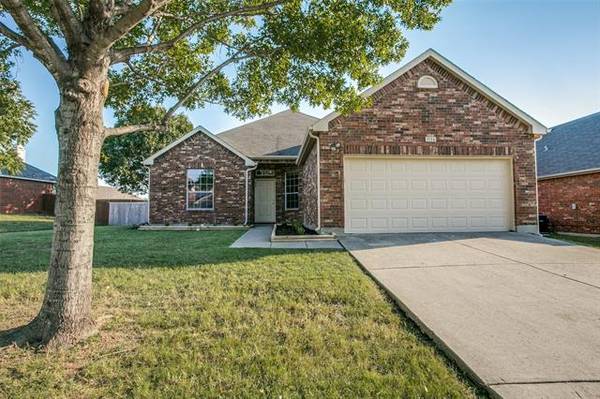 1116 Timber Creek Drive, Lewisville, TX 75067