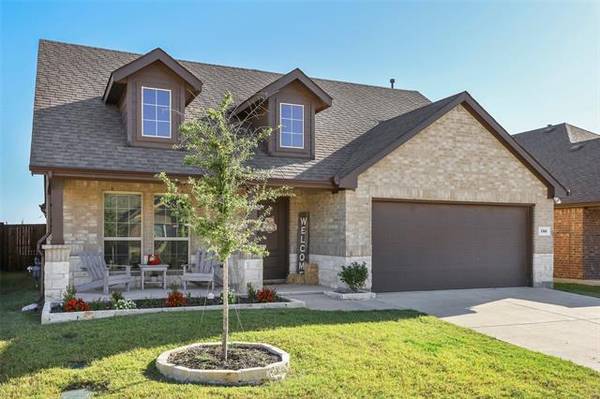 752 Jamestown Lane, Fate, TX 75189