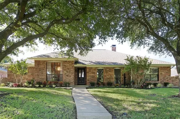 Dallas, TX 75243,9920 Silvertree Drive