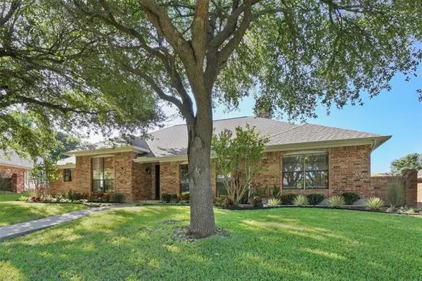 Dallas, TX 75243,9920 Silvertree Drive