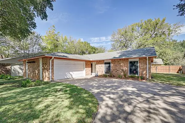 Arlington, TX 76016,4105 Foxmoor Court