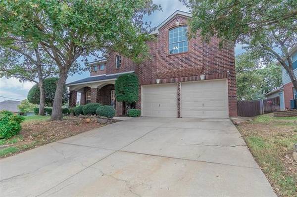 2801 Surrey Oaks Court, Corinth, TX 76210