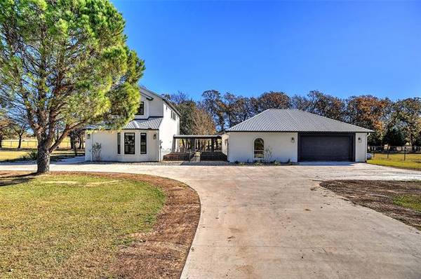 3746 Roland Road, Whitesboro, TX 76273