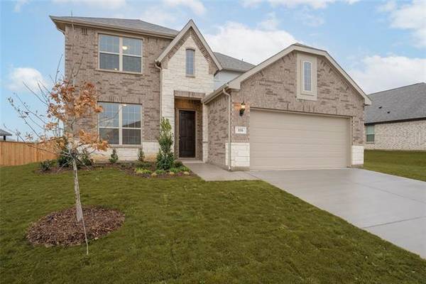 116 Rockin River Drive, Fort Worth, TX 76120