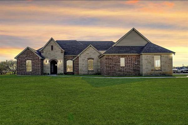 411 Harvest Moon Lane, Sanger, TX 76266