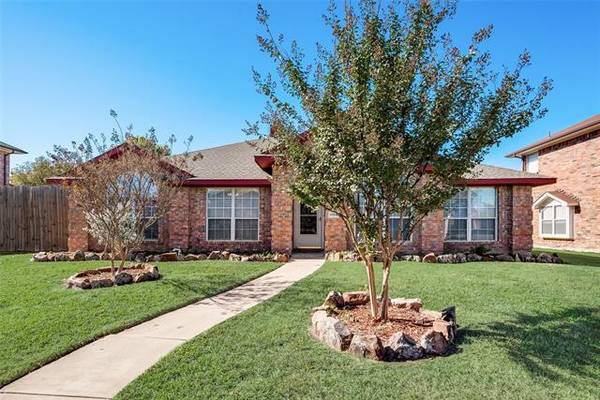 1104 Hall Drive, Wylie, TX 75098