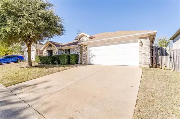 Arlington, TX 76001,2209 Greensborough Lane