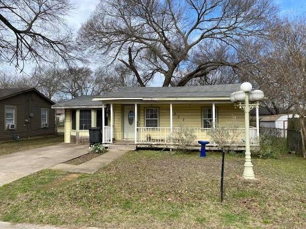 608 Odell Street, Cleburne, TX 76033