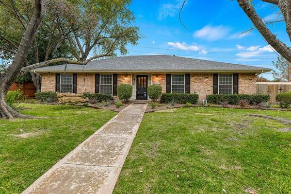 2819 Forest Grove Drive, Richardson, TX 75080