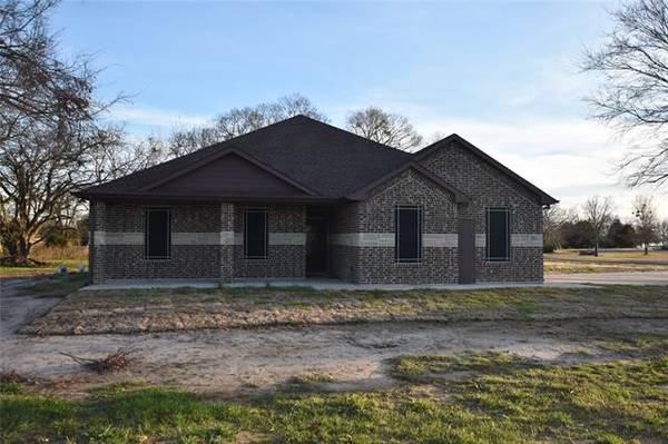 105 Deer Circle, Kerens, TX 75144