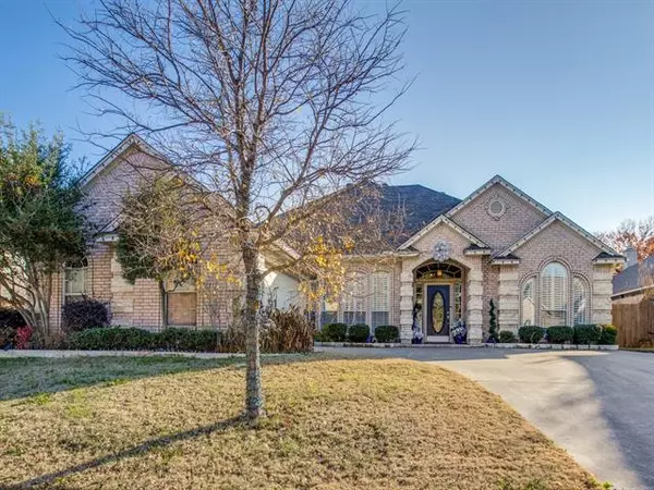 7808 Vineyard Court, North Richland Hills, TX 76182