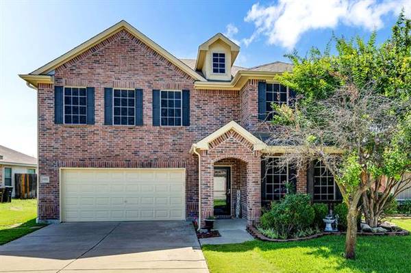 1221 Hickory Bend Lane, Fort Worth, TX 76108