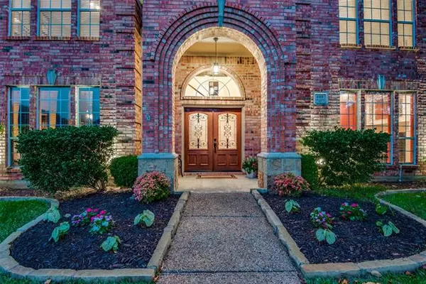 Colleyville, TX 76034,125 Mill Crossing E