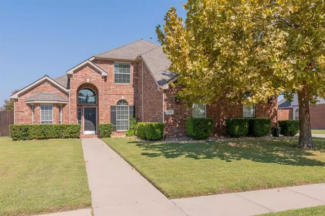 1120 Cactus Spine Drive, Fort Worth, TX 76052